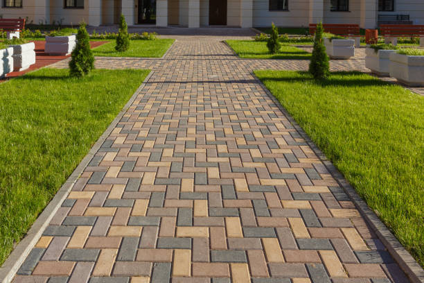 Best Residential Driveway Paver Services  in Middle Island, NY